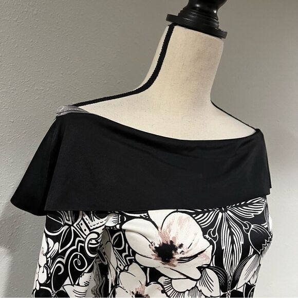 WHBM off shoulder floral dress - Picture 2 of 12